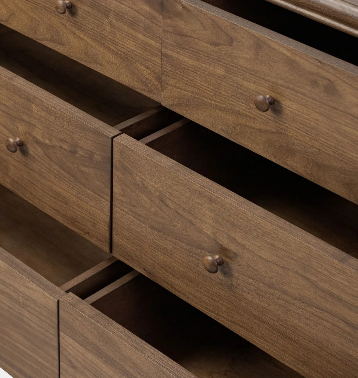 Agatha 8 Drawer Dresser