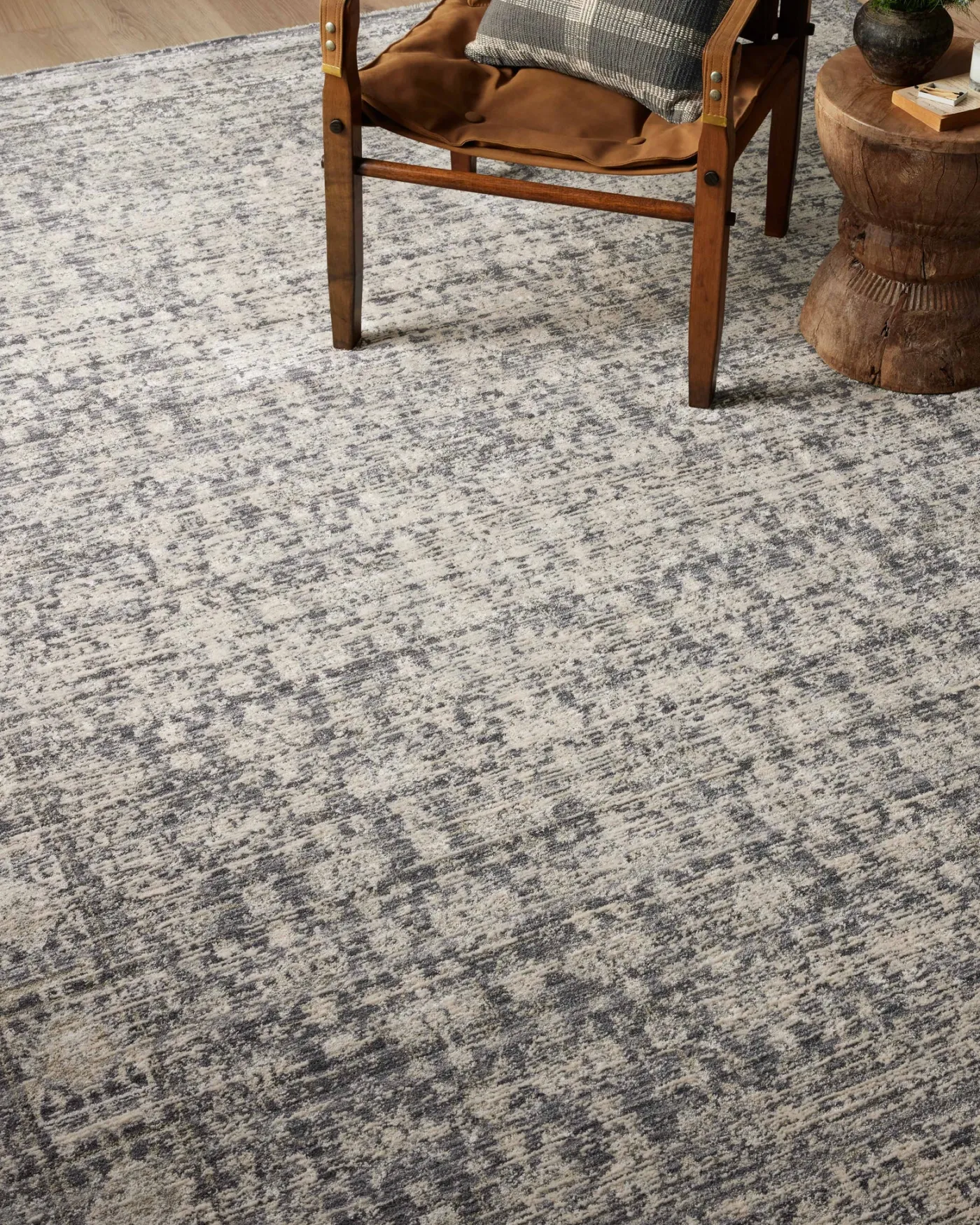 Alie ALE-03 Charcoal / Dove Area Rug