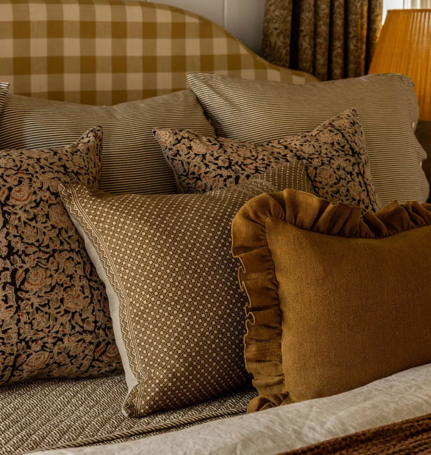 Anika Ruffle Lumbar Pillow 14" x 20"