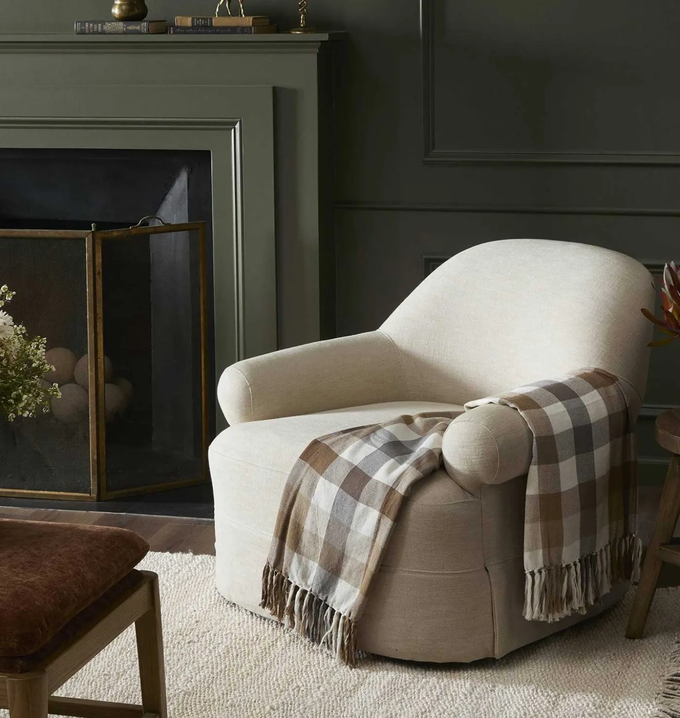 Arden Swivel Chair