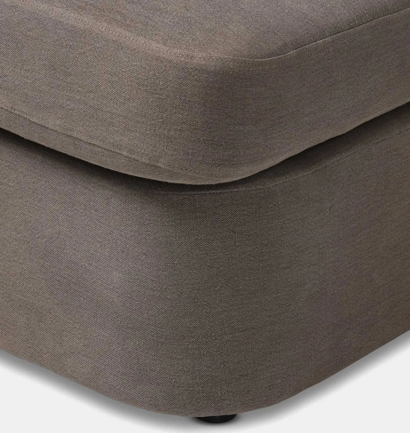 Aurelia Chaise Lounge