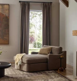 Aurelia Chaise Lounge