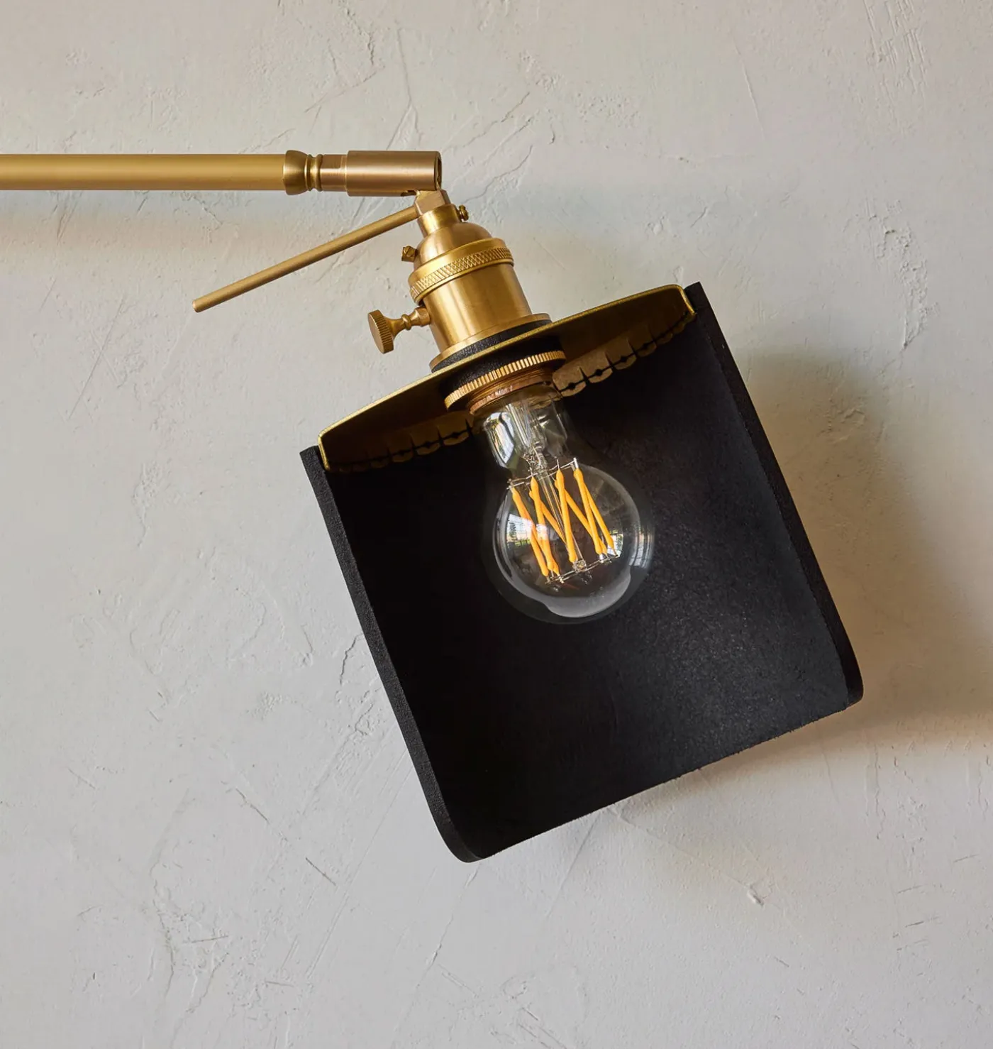 Ava Wall Sconce