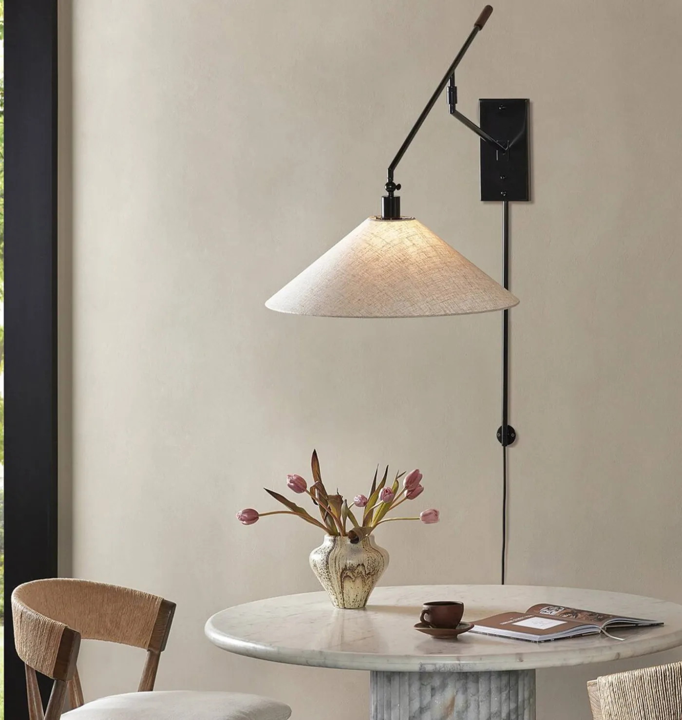 Averi Plug-In Sconce