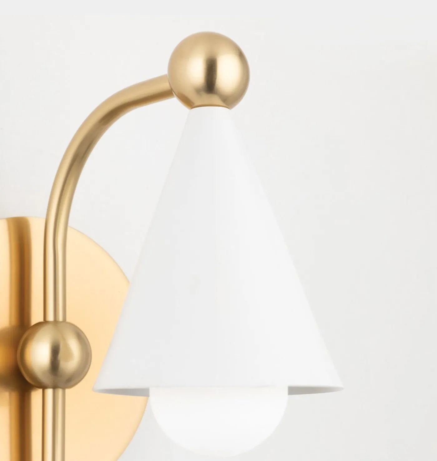 Beatrice Sconce
