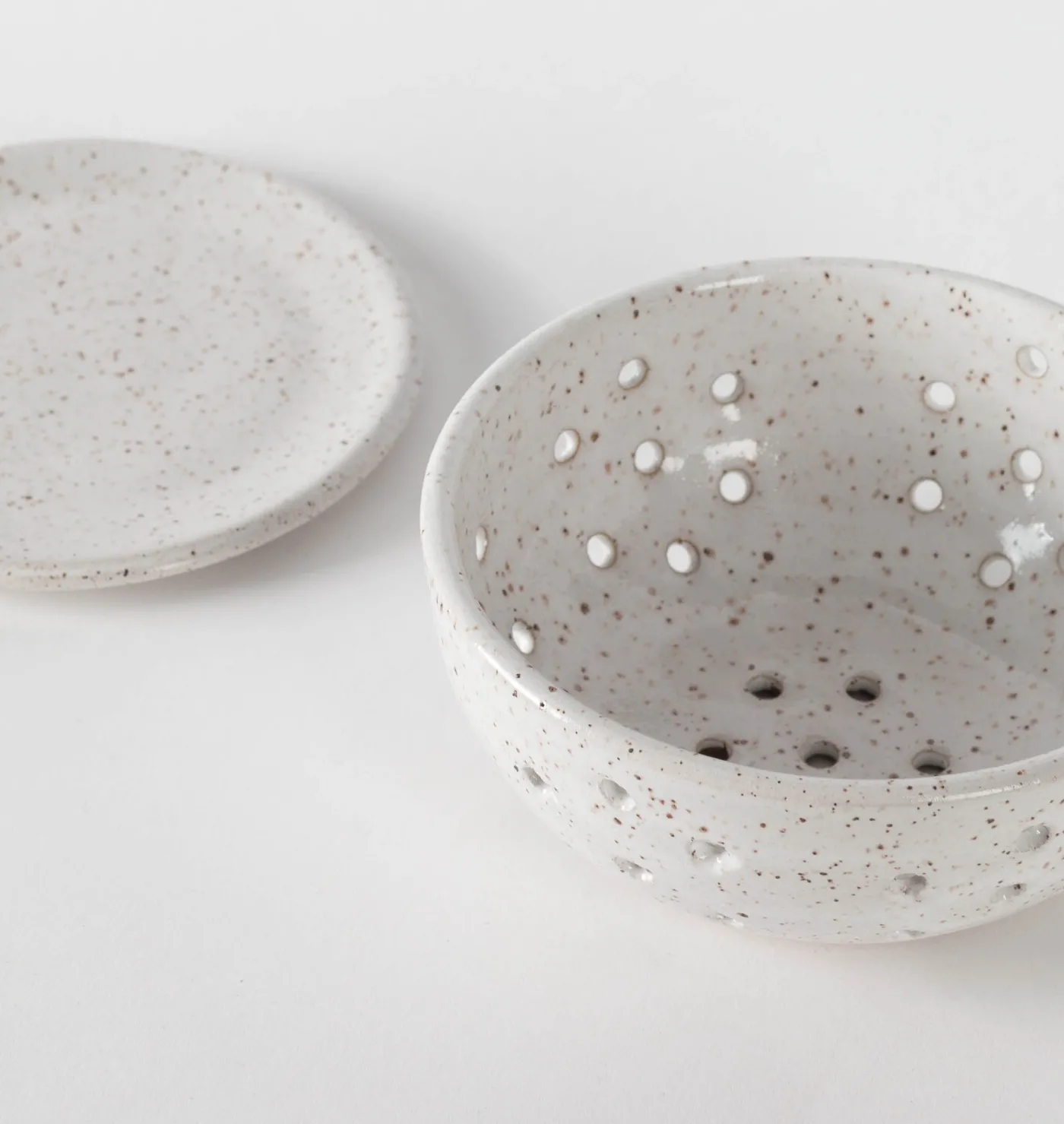 Berry Bowl w/ Saucer