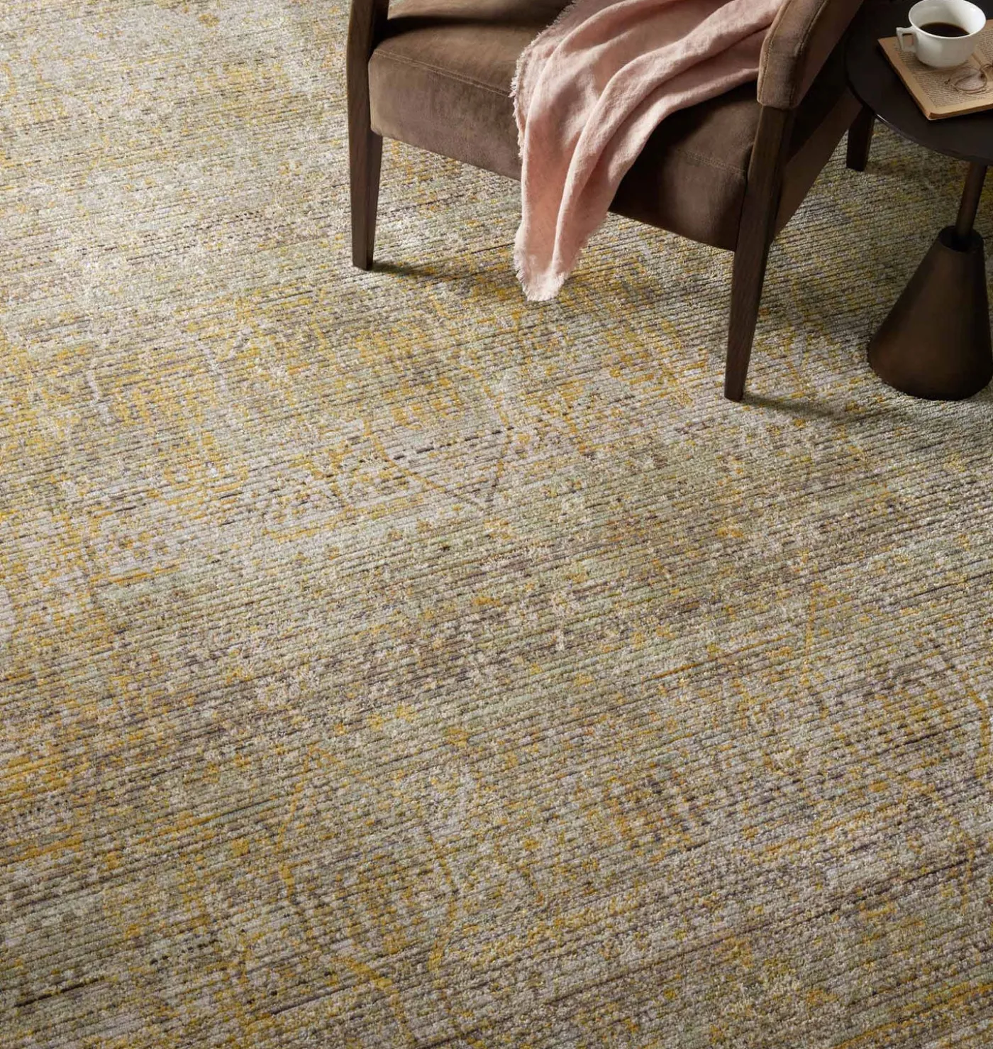 Bradbury BRU-02 Dove / Gold Area Rug