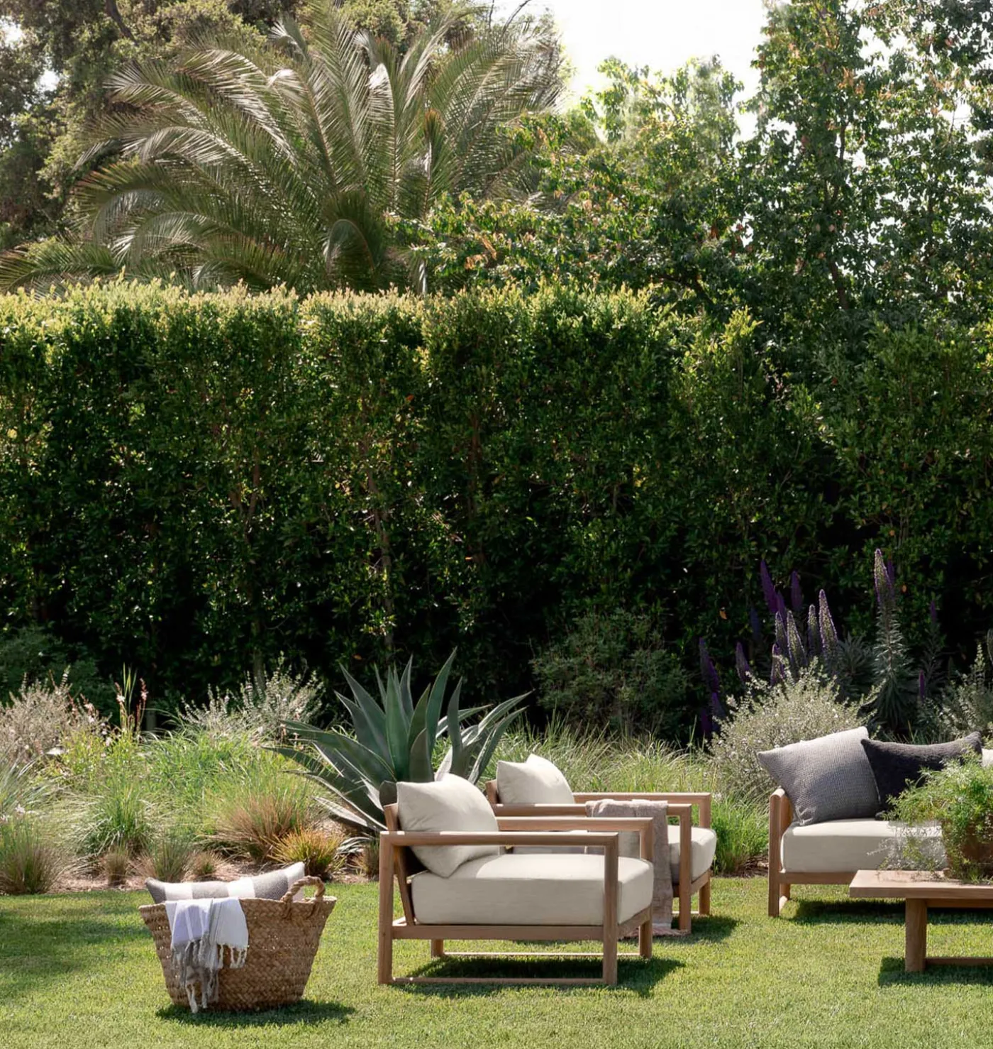 Breeze Outdoor Armchair