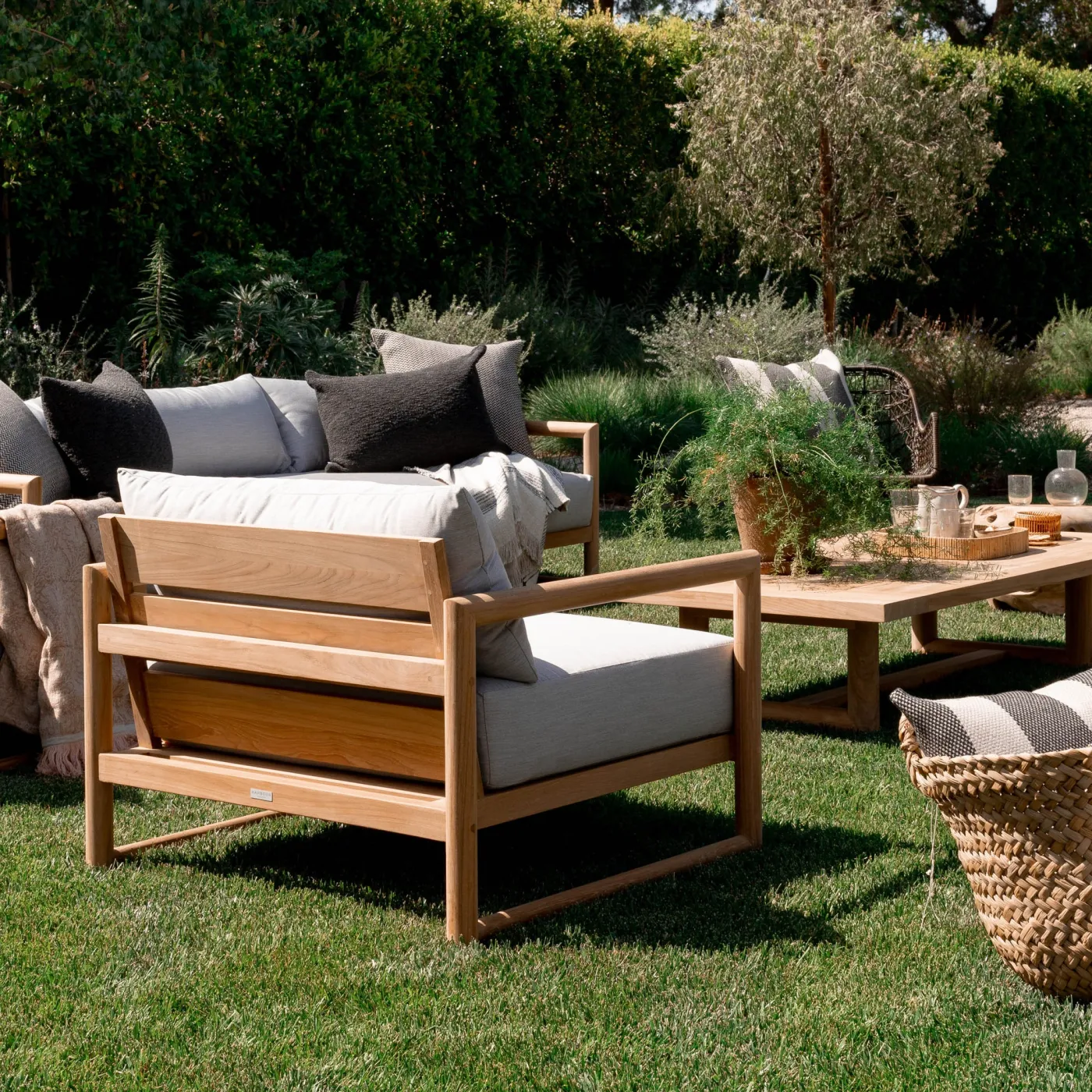 Breeze Outdoor Armchair