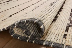 Briyana BRI-04 Natural / Black Area Rug