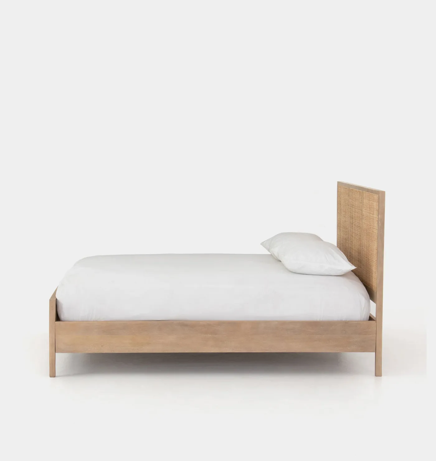 Cobain Bed