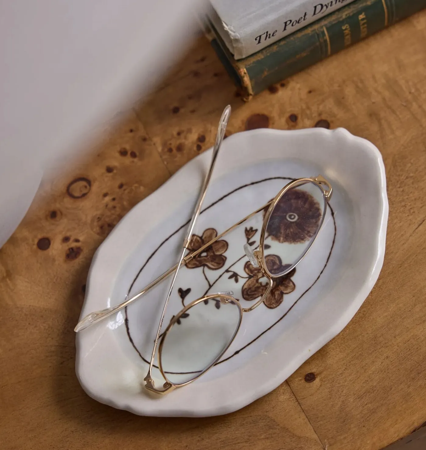Cream Oval Catchall Tray