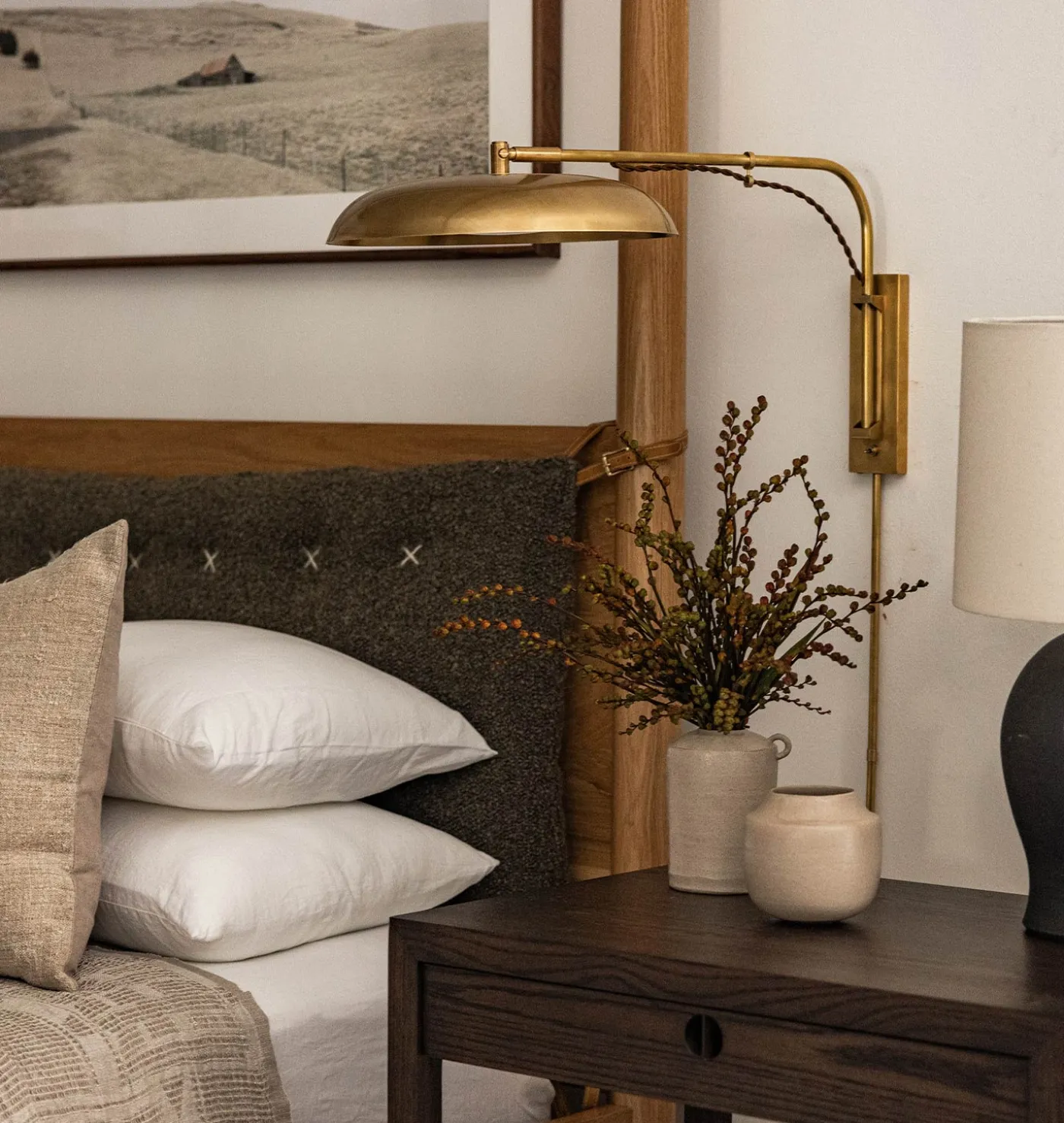 Cyrus Medium Articulating Wall Light