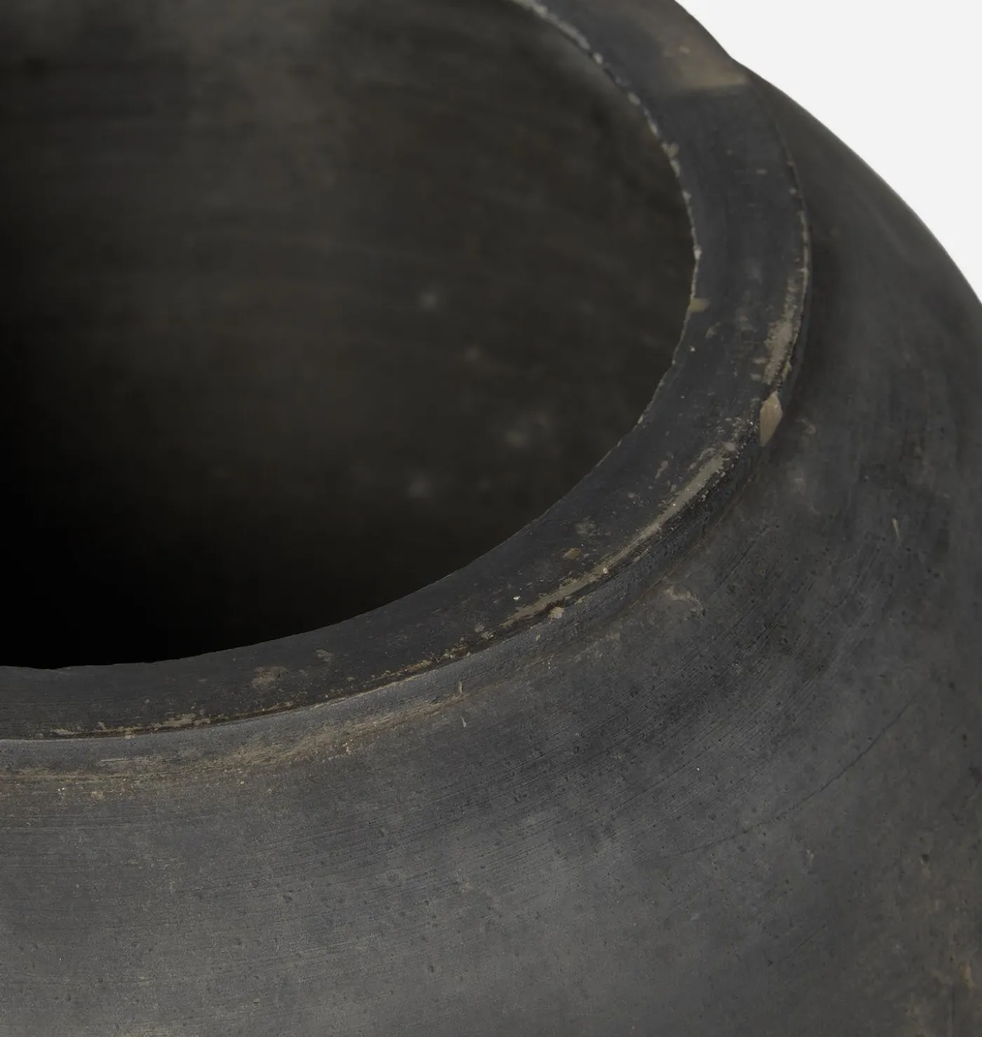 Delun Clay Vessel