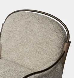 Demi Chaise