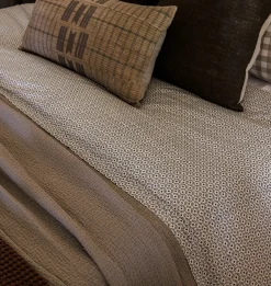 Dotted Vine Duvet Cover