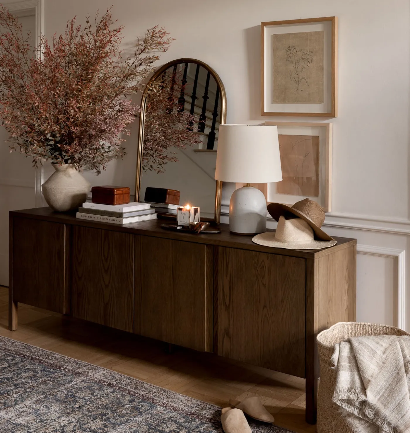 Elona Media Console