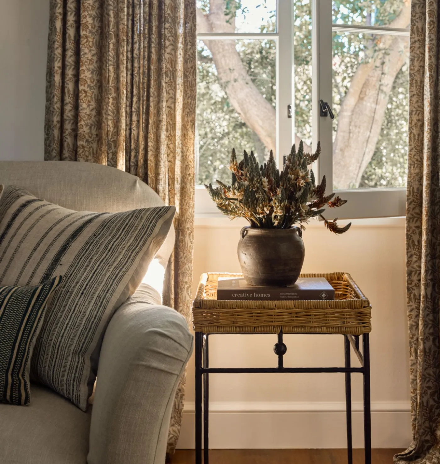 Felicia Indoor / Outdoor Side Table