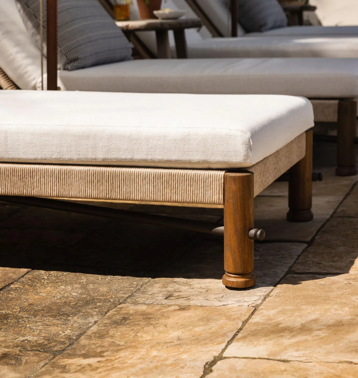 Finnegan Outdoor Chaise