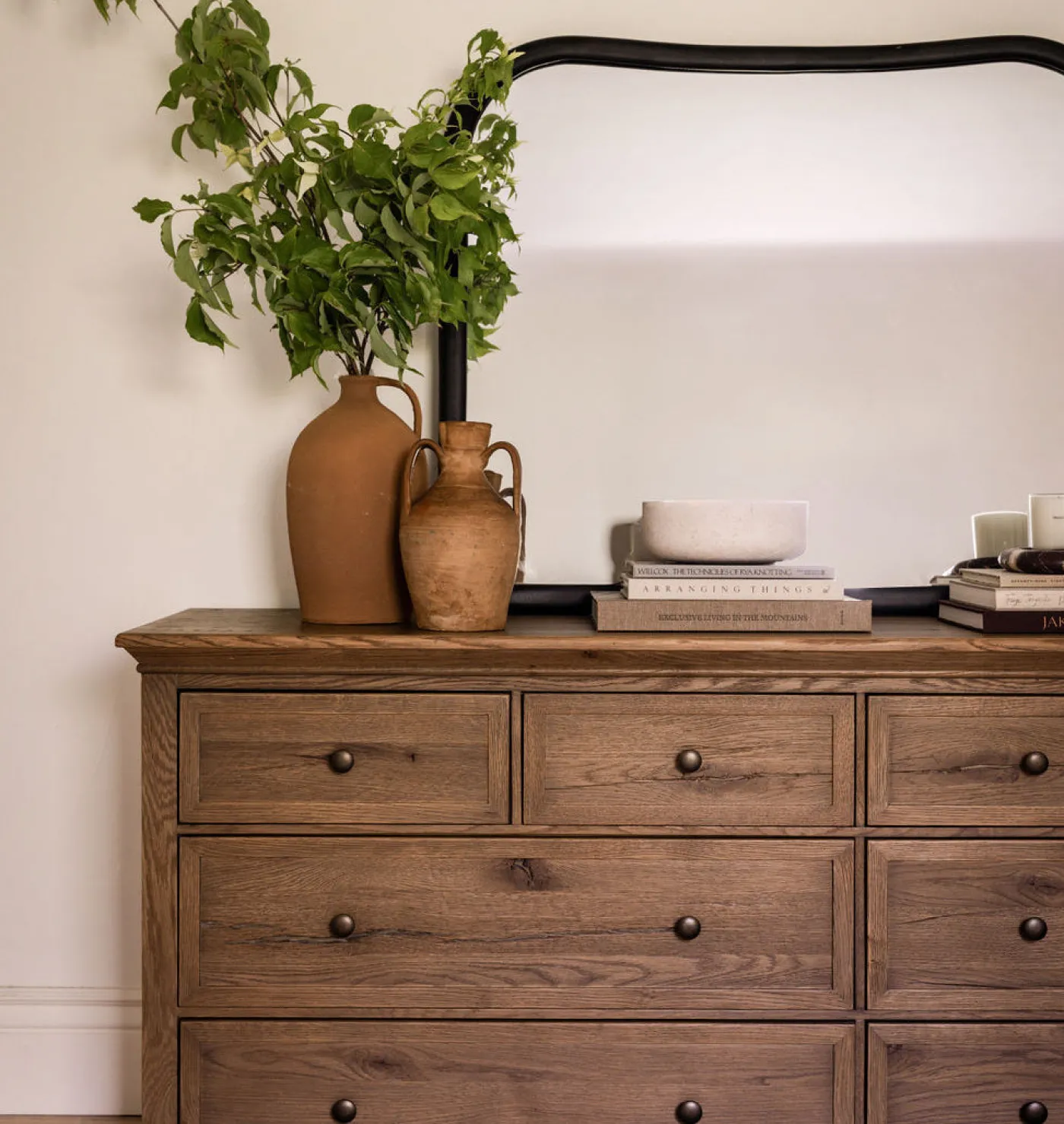 Geoffrey 8 Drawer Dresser
