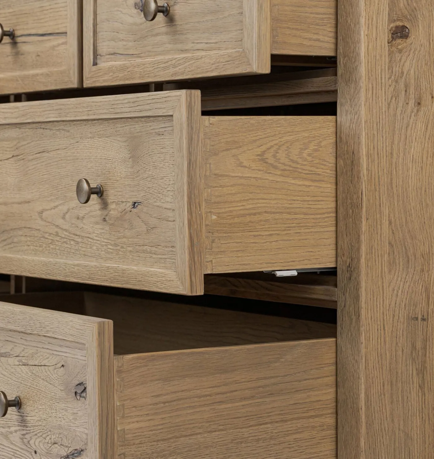 Geoffrey 8 Drawer Dresser
