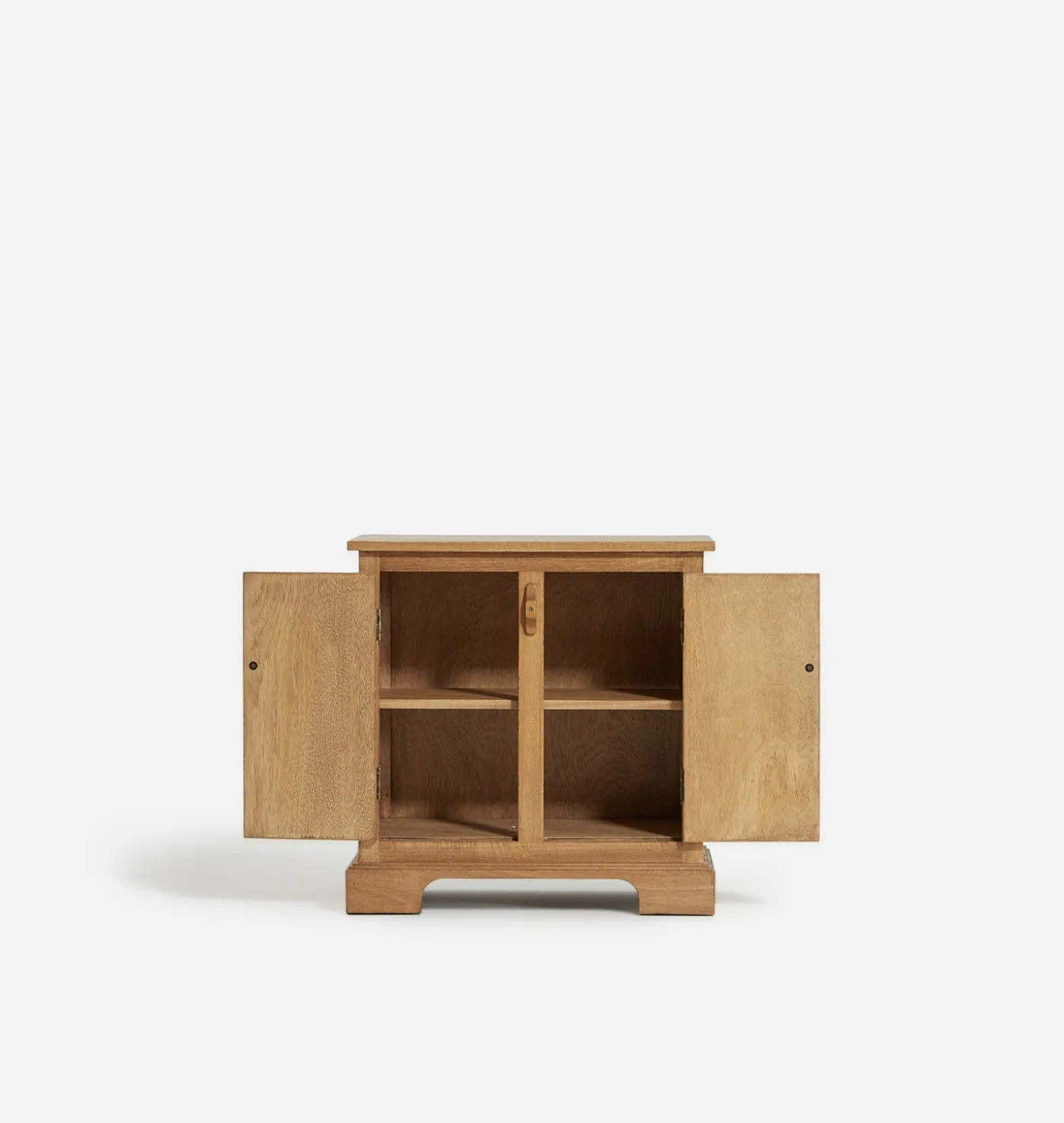 Girard Nightstand