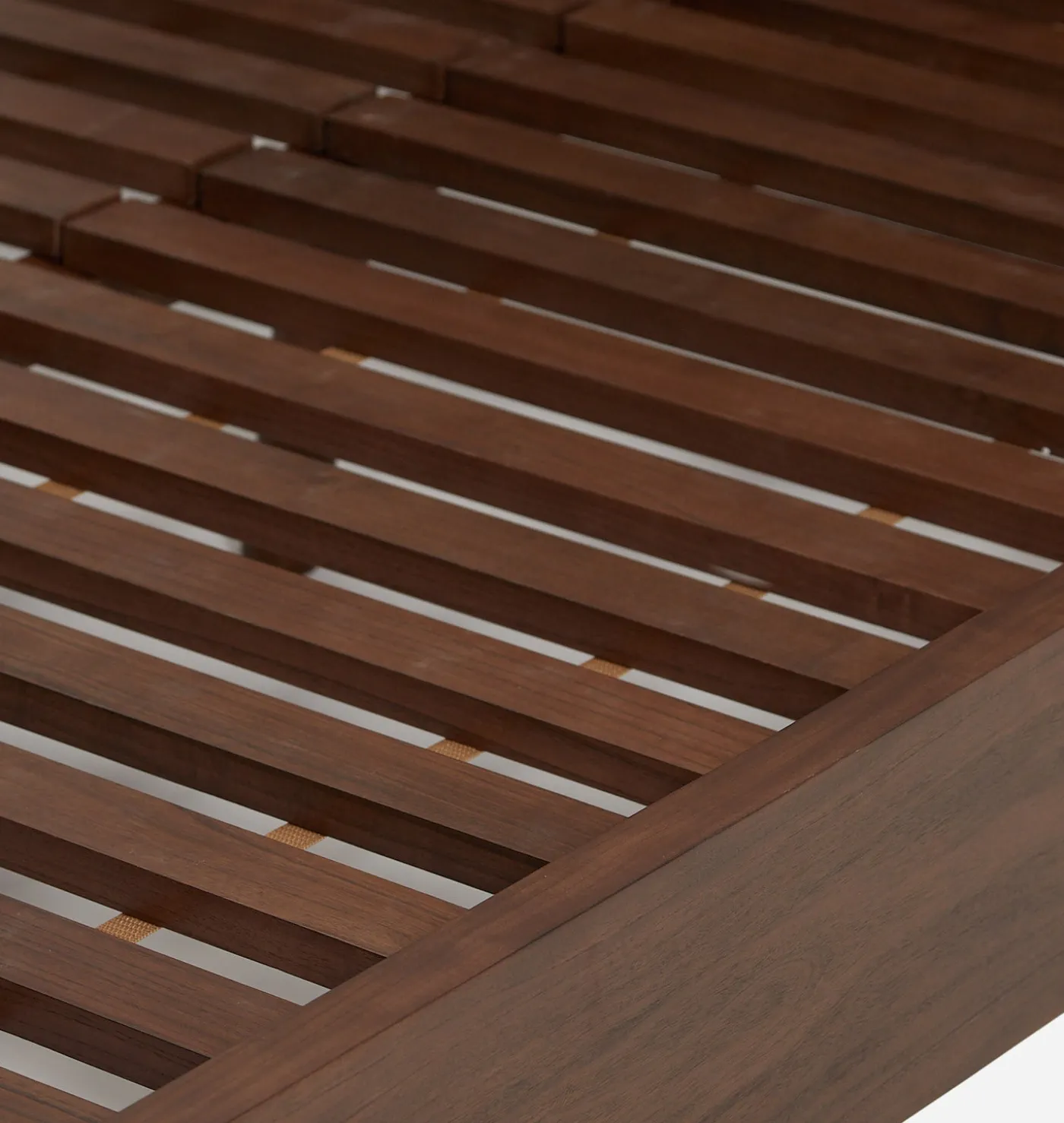 Gretta Bed