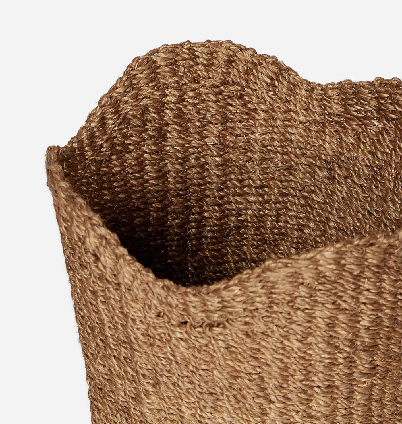 Handwoven Scallop Tabletop Basket