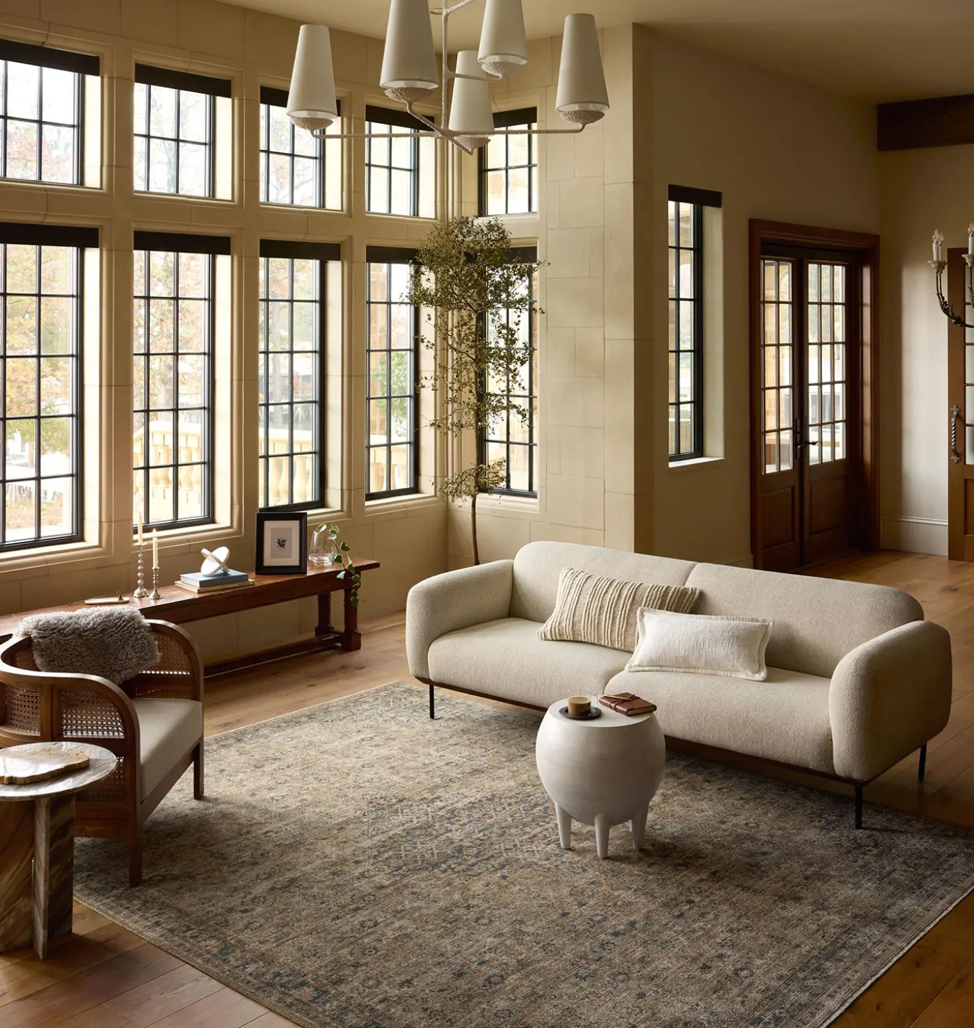 Heritage HER-08 Sage / Navy Area Rug