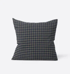 Hollin Vintage Pillow 21" x 21"