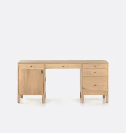 Isadora Desk