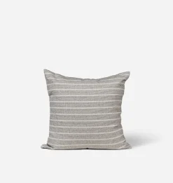 Jackson Outdoor Pillow 22" x 22"
