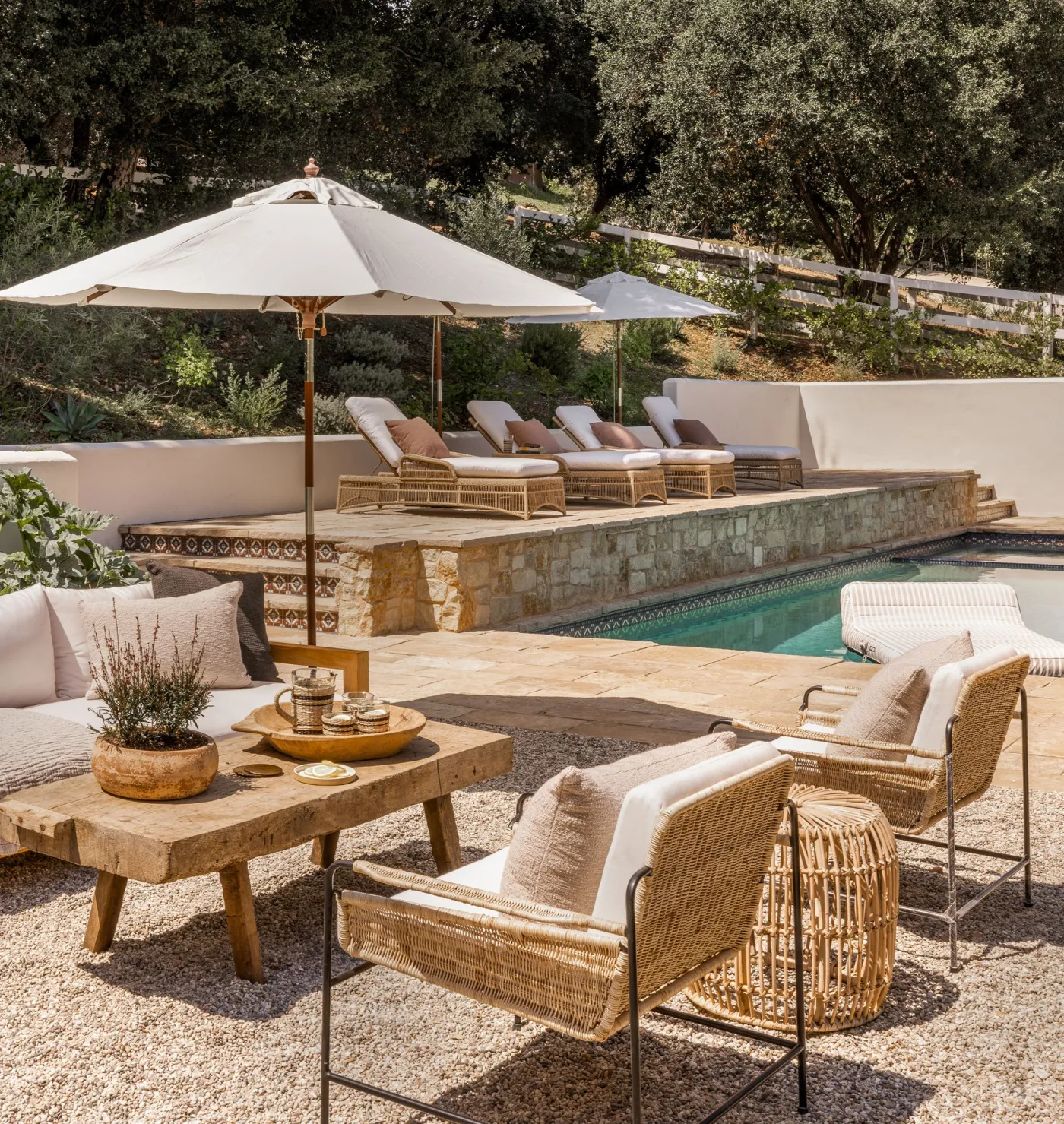 Kaloz Outdoor Chaise Lounge