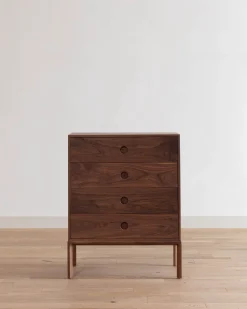 Kanan Dresser