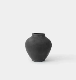 Kyros Clay Vessel