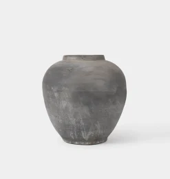 Kyros Clay Vessel