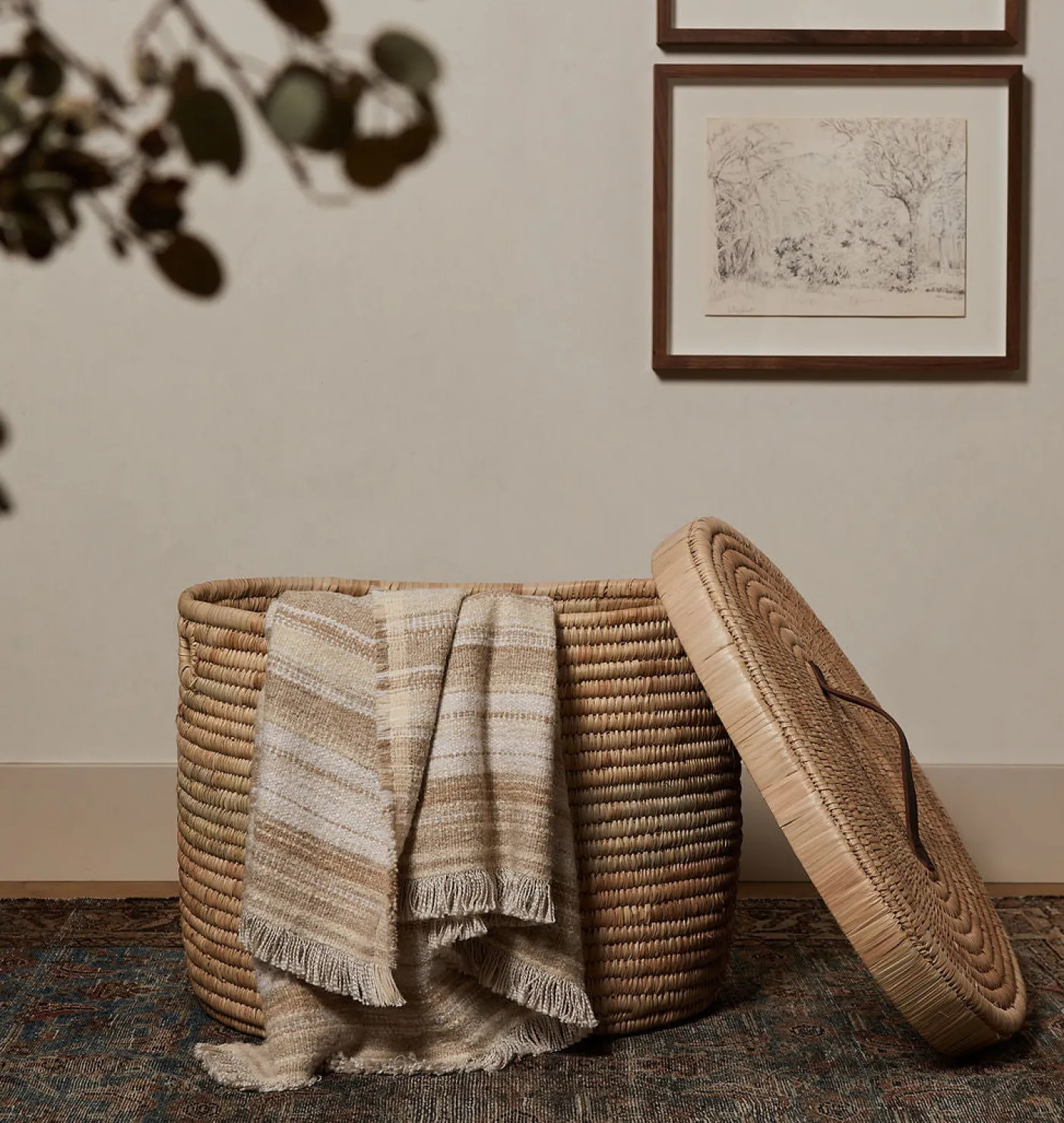 Lidded Hamper Basket
