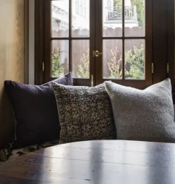 Lila Pillow 20
