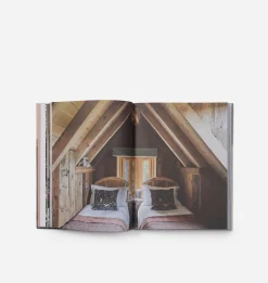 Living in New Rustic Style