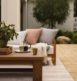 Lumi Outdoor Coffee Table
