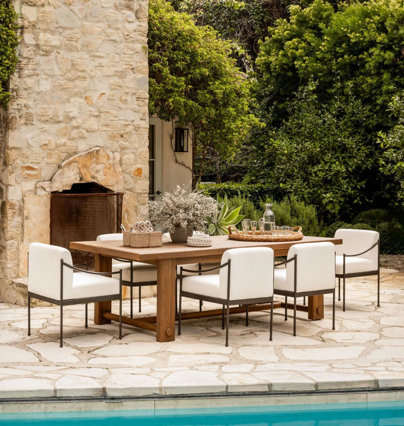 Lumi Outdoor Dining Table 98"