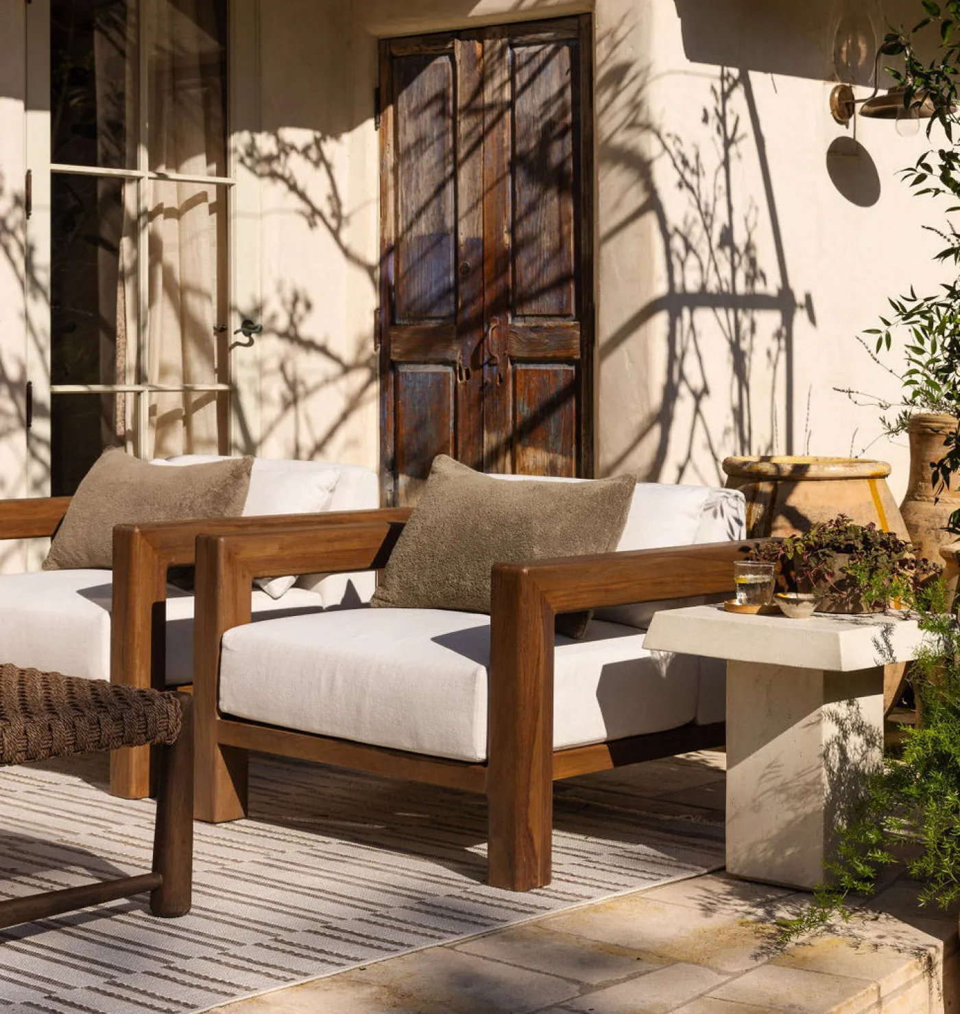Lumi Outdoor Lounge Chair