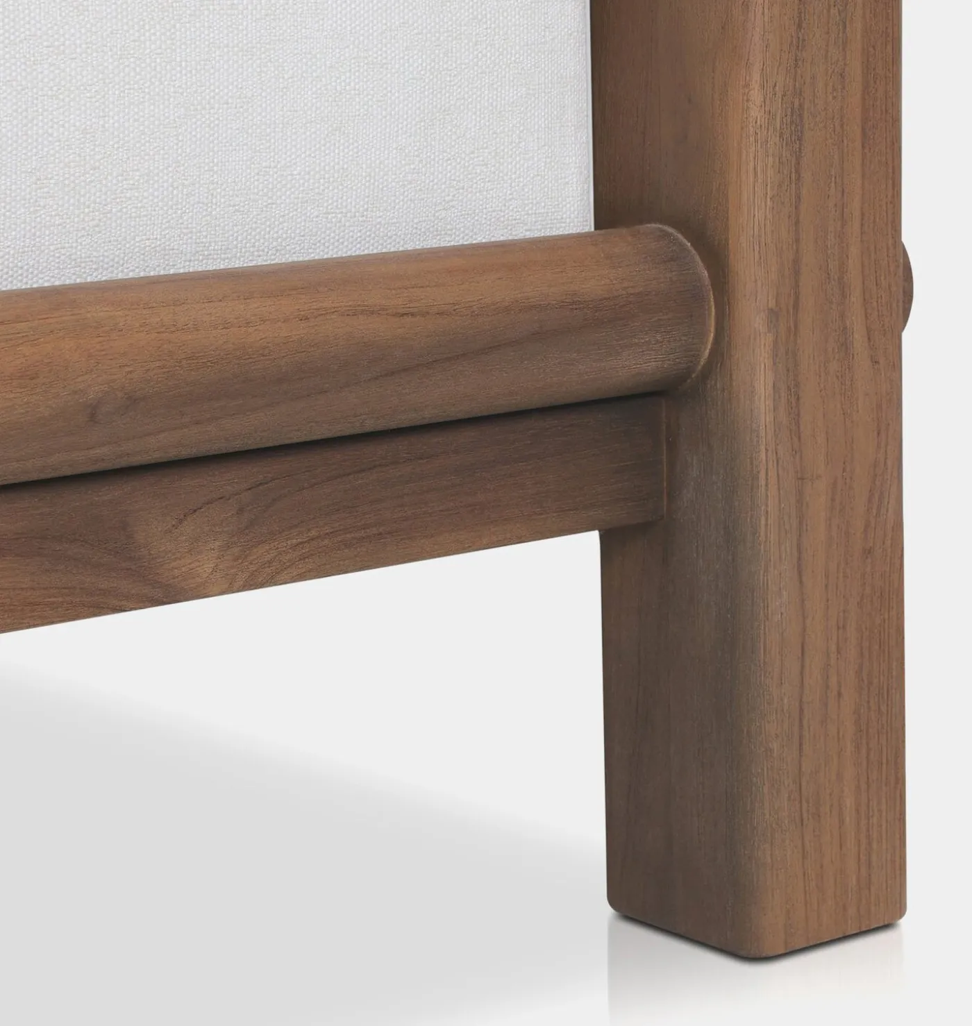 Lumi Outdoor Lounge Chair