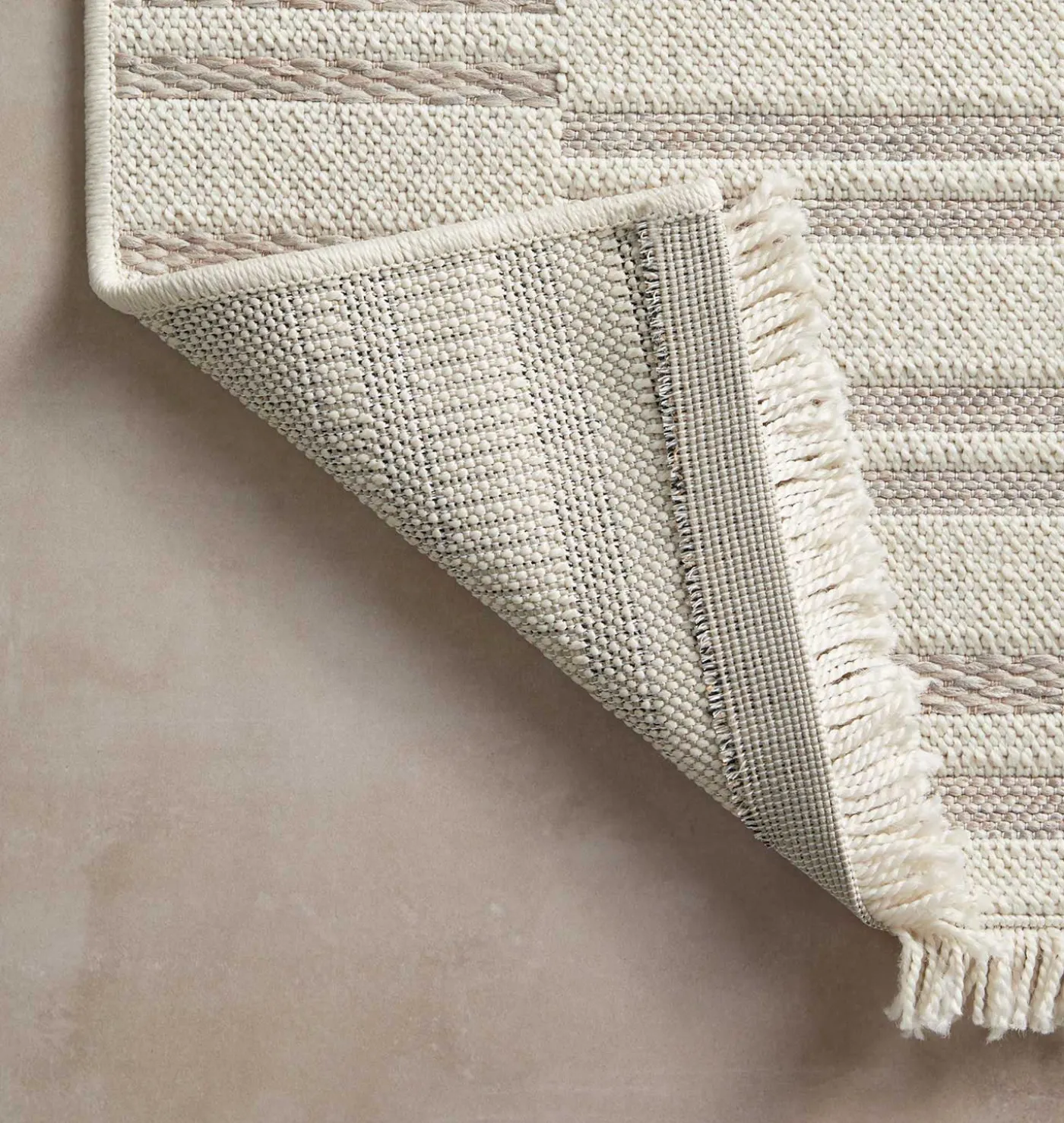 Malibu MAB-03 Ivory / Dove Area Rug