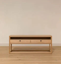 Mandeville Console