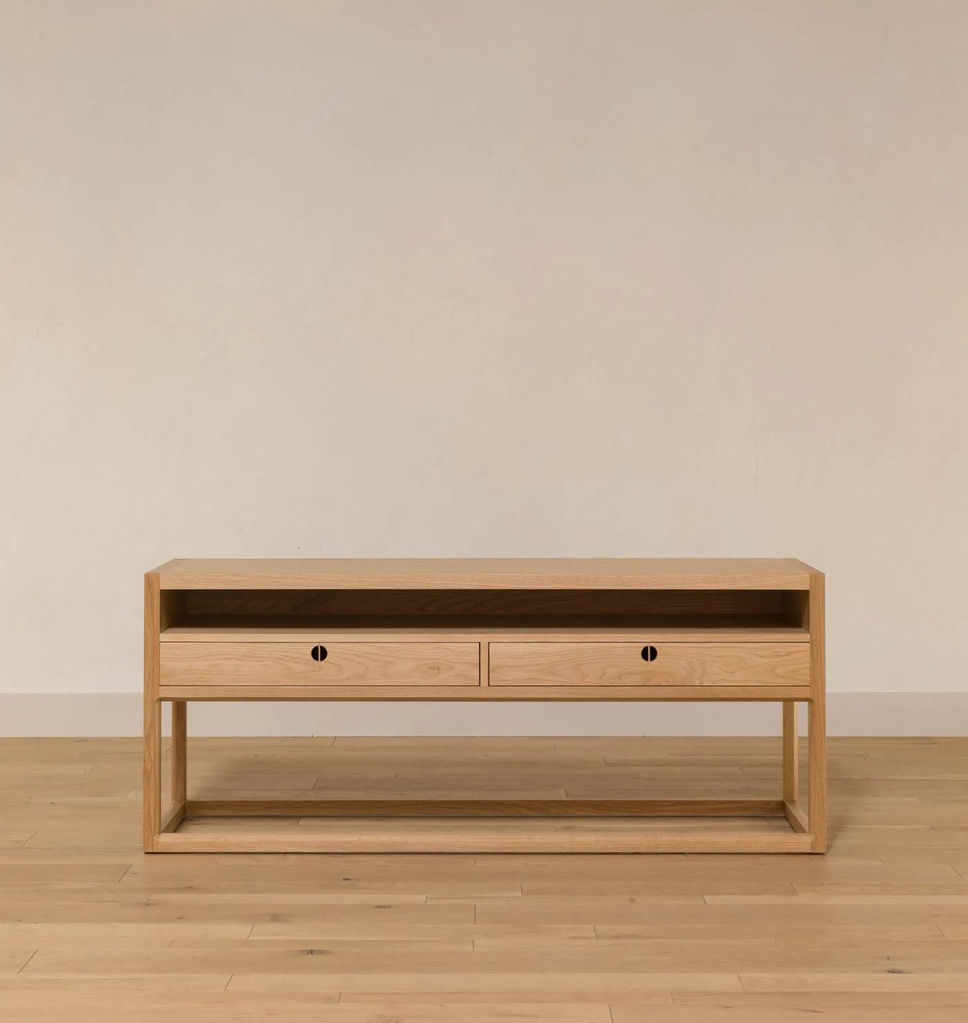 Mandeville Console