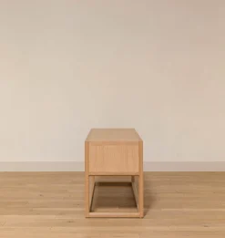 Mandeville Console