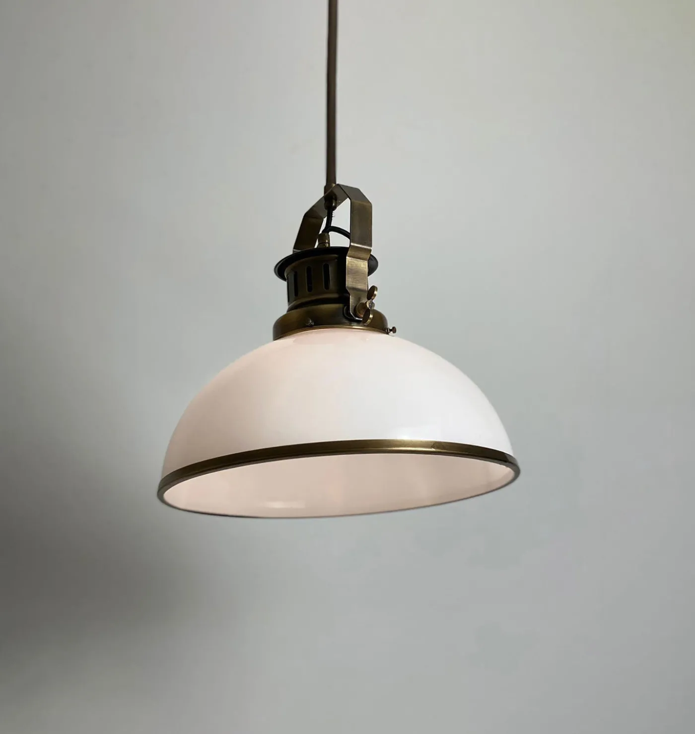 Manning Pendant