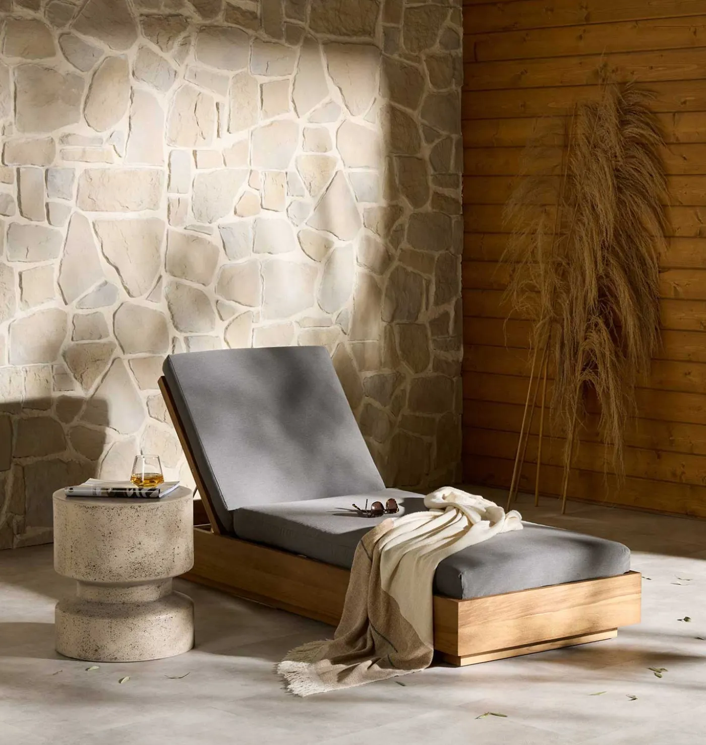 Mina Outdoor Chaise Lounge