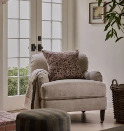 Renata Lounge Chair